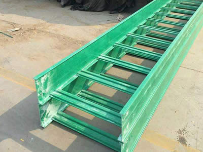 荆州玻璃钢梯式电缆桥架